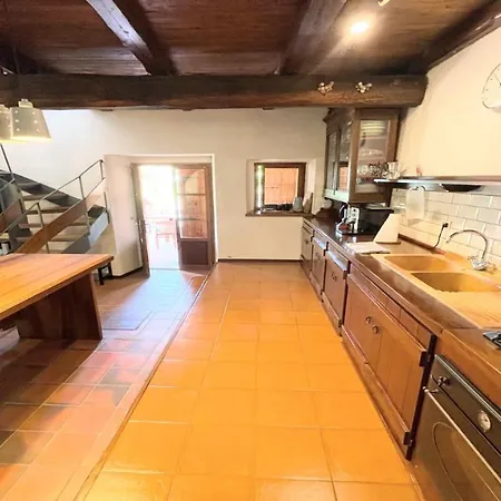 Pool And Detached In Its Own Private Grounds بيت للعطل سبوليتو