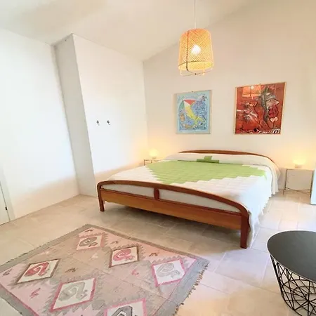 بيت للعطل Pool And Detached In Its Own Private Grounds